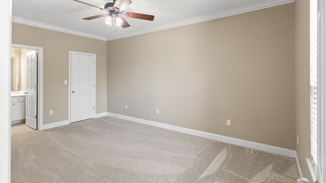 Photo - 3 Bedroom Condo in Burbank Estates- Gated Community