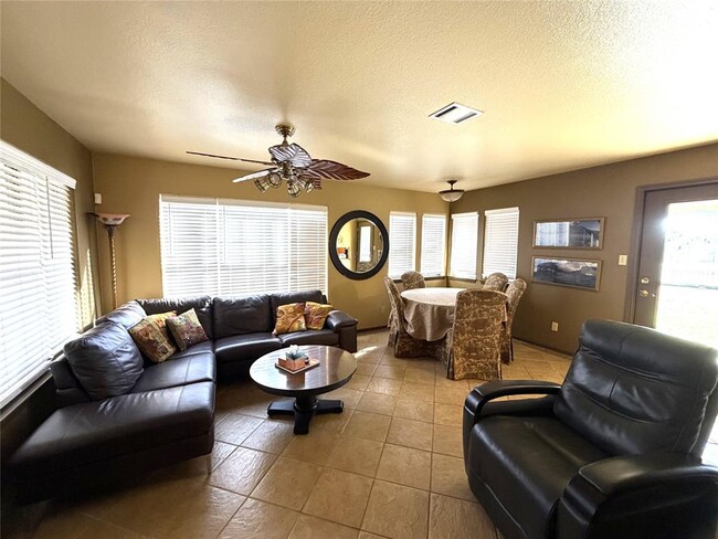 Photo - 2035 Borchert Loop