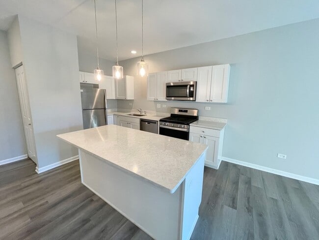Photo - 301 N Madison St Unit 1E