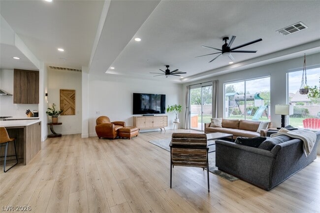 Photo - 7210 Shallowford Ave