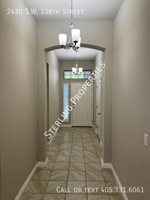 Photo - 2420 SW 136th St