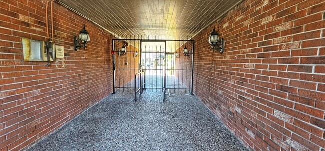 Photo - 11550 Chimney Rock Rd Unidad True