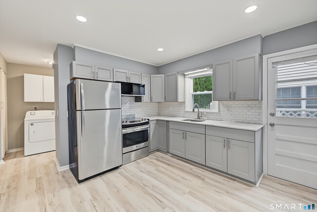 Photo - 151 Seaside Ave Unit 3