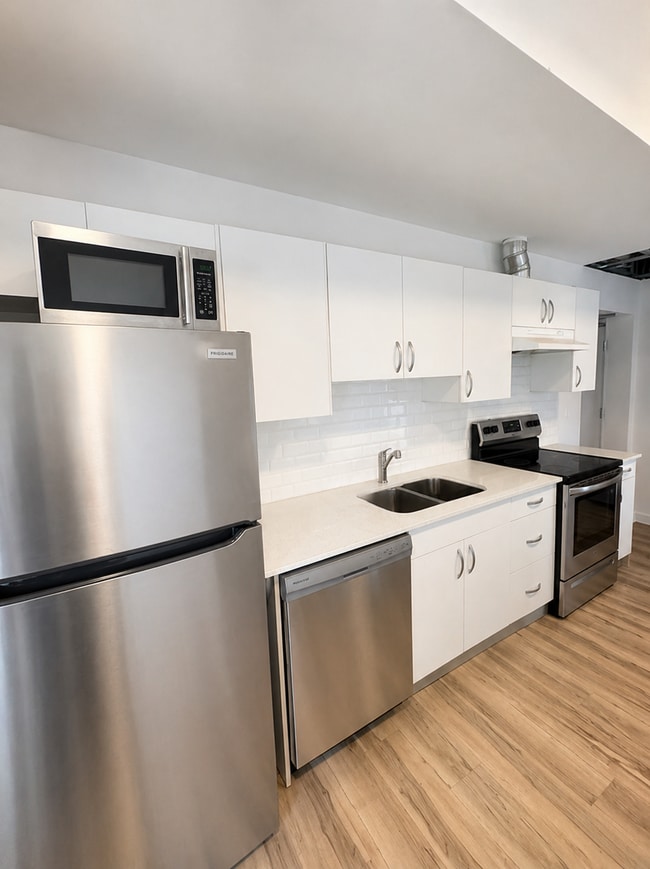 Photo - 269 Sunview St