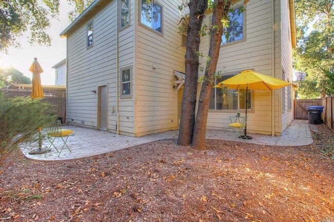 Photo - 1,812 Square Foot Two level 3 bedroom  2.5...