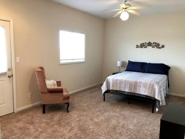 Photo - 2903 Clover Way