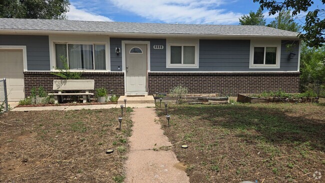 Building Photo - 3 Bedroom house for rent - Colorado Springs