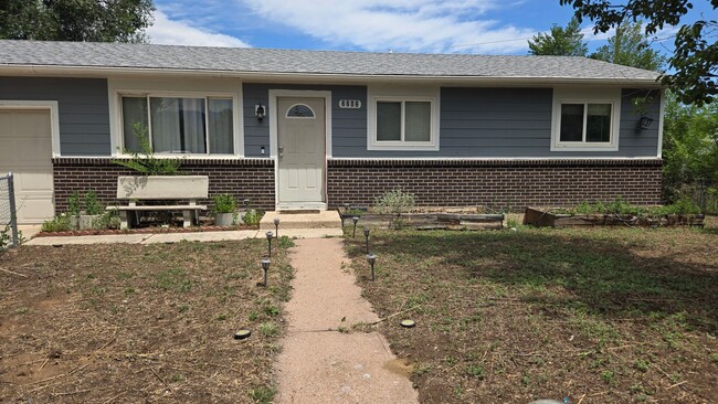 3 Bedroom house for rent - Colorado Springs - 3 Bedroom house for rent - Colorado Springs