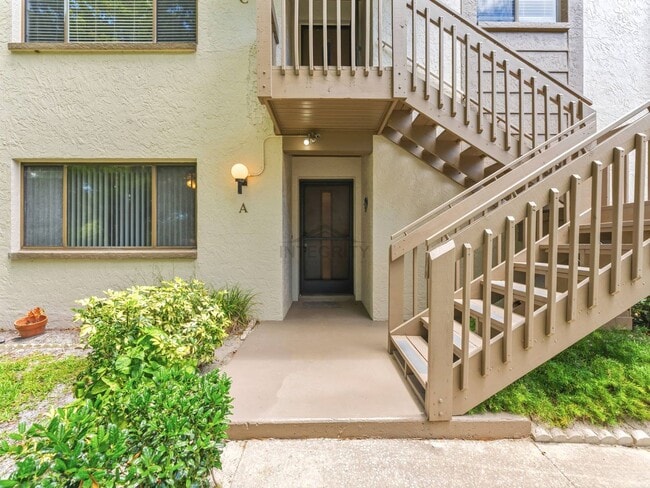 8305 Sand Wedge Cir
