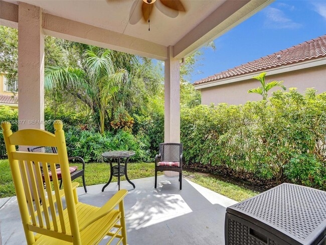 Photo - 938 Bluewood Terrace