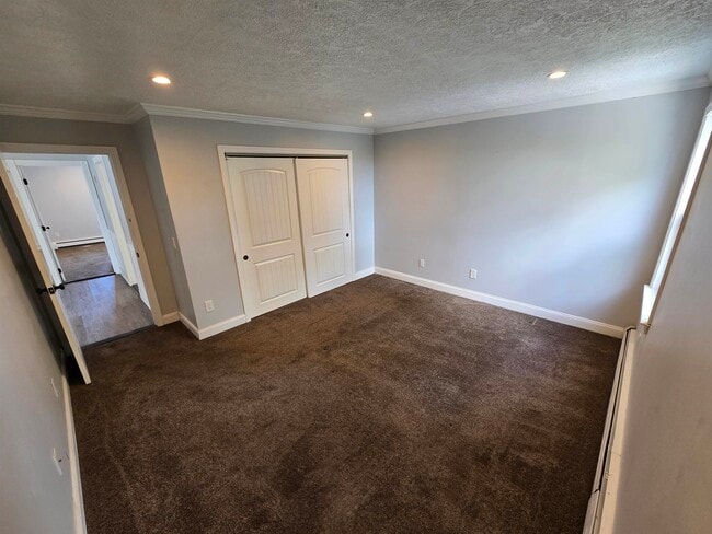 Photo - 25 W Rosedale Ave
