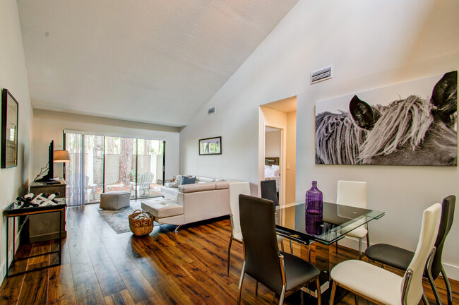 Photo - 212 Wood Dale Dr Townhome