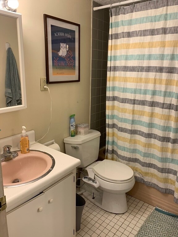 Photo - 239 Kelton St Unit 12A