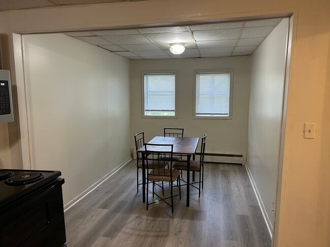 Photo - 57 Frances St Unit 2