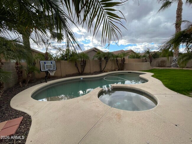 Photo - 2227 W Jasper Butte Dr