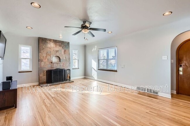 Photo - 2980 Sheridan Blvd