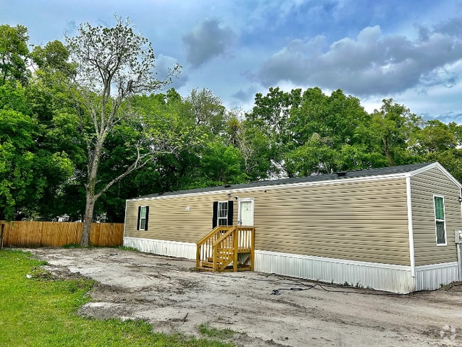 Building Photo - 925 W 26th St Rental