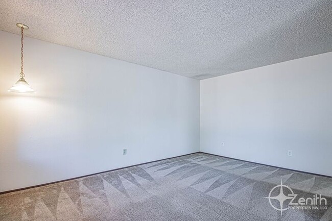 Photo - 3020 NE 78th Ave