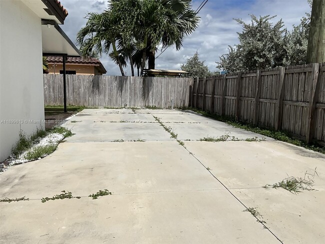 Building Photo - 13201 SW 274th Terrace