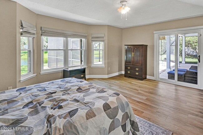 Photo - 952 Blackberry Ln