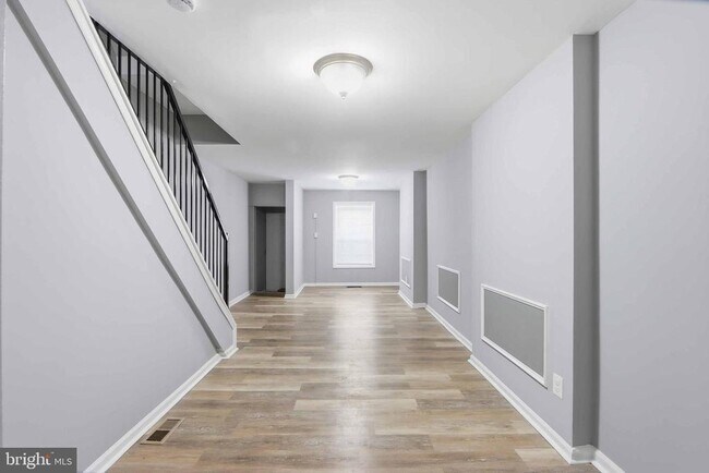 Photo - 415 N Belnord Ave