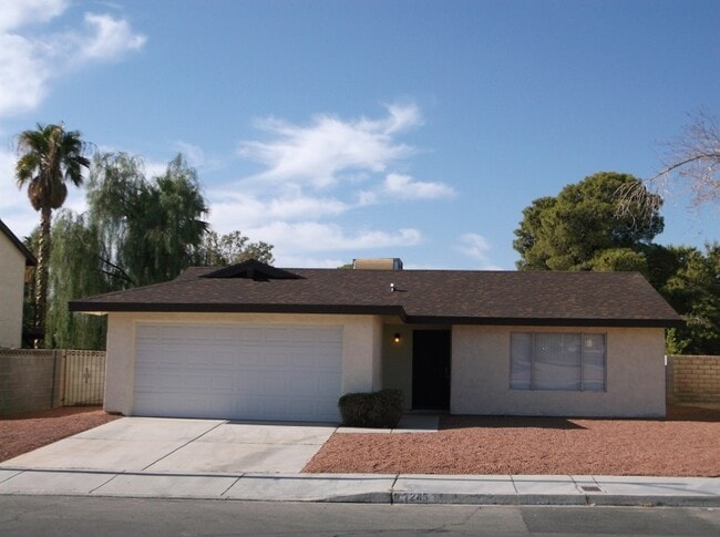 Building Photo - 7245 Great Oak Ave