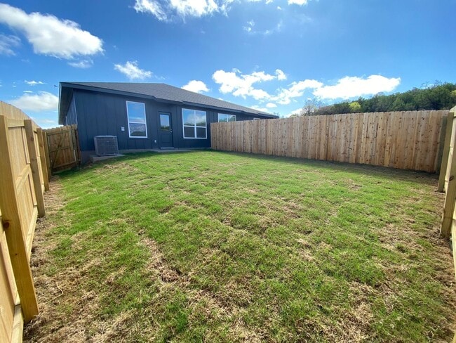 Photo - 648 Pacific Crest Trl