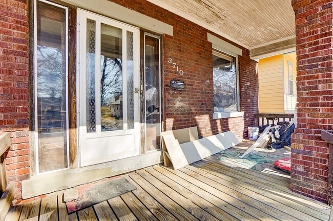 Photo - LEASING SPECIAL - sign a 13-month lease by 7/31/2026 and second month is free!