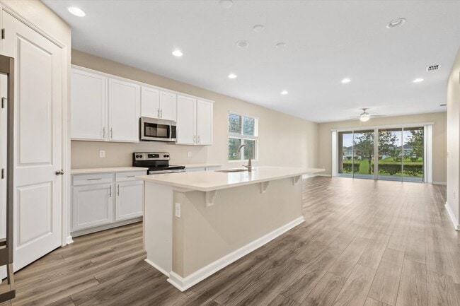 Photo - 737 Meadow Pointe Dr House
