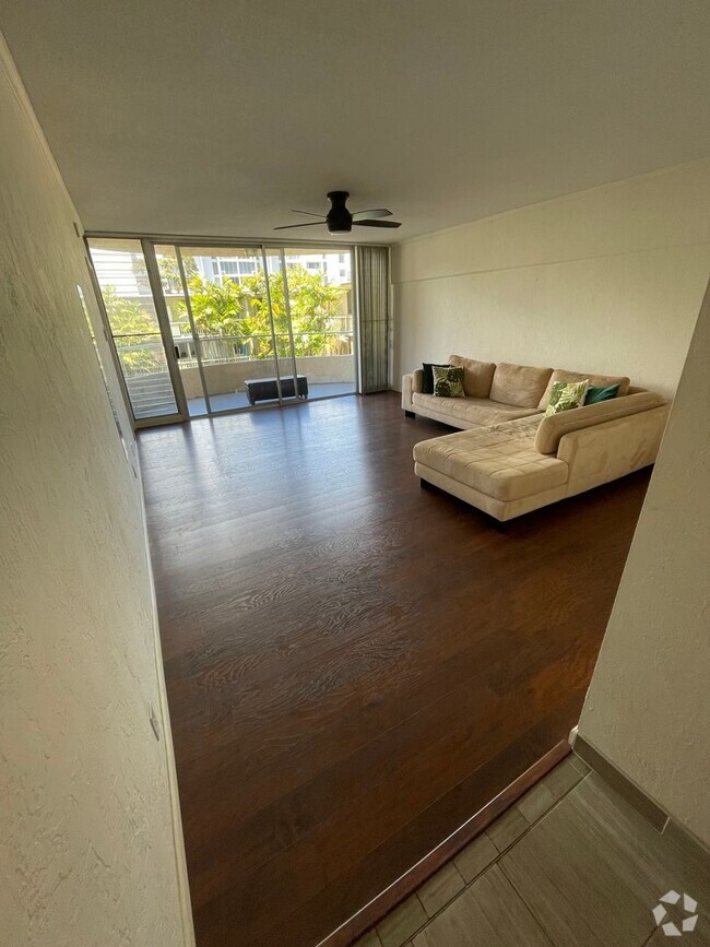 Building Photo - Spacious 1bedroom unit in the heart of Mak... Rental