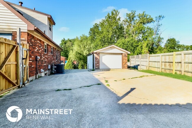 Photo - 9600 Pembury Ct