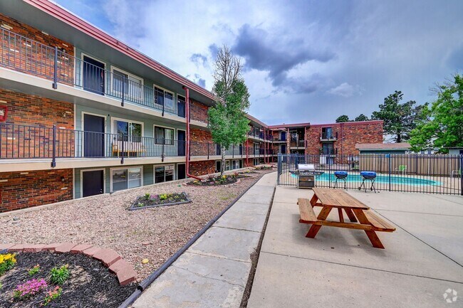 Building Photo - Olympic Garden - Beautiful Renovated Apart... Rental