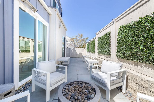 1416 MacKinnon Ave Unit SI FL1-ID1292585P