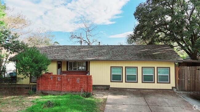 Building Photo - 7210 Colton St Rental