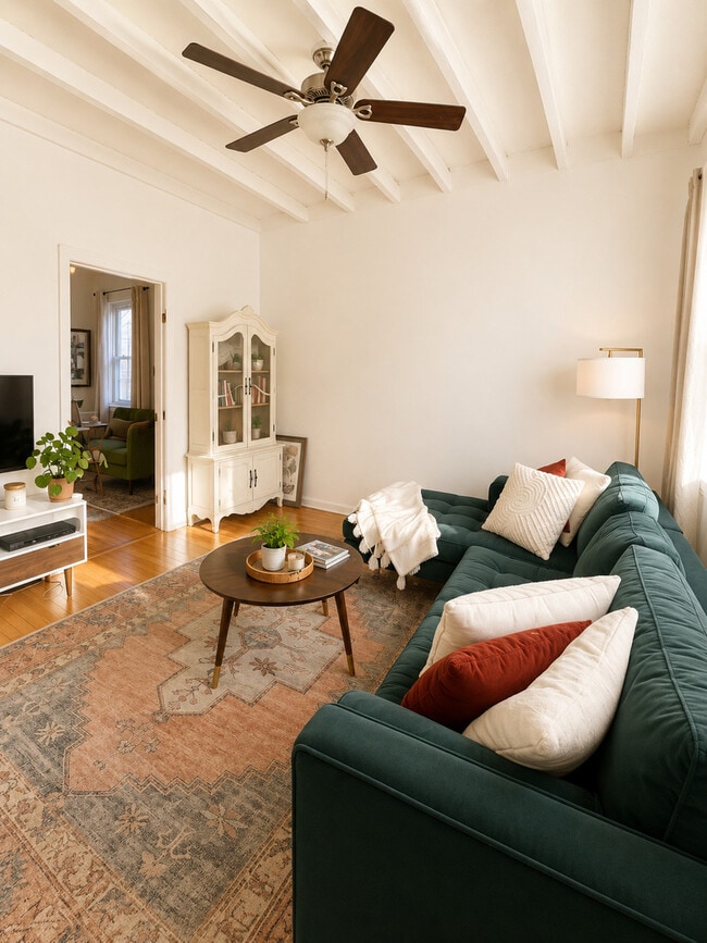 Photo - 725 N Throop St Unit 2