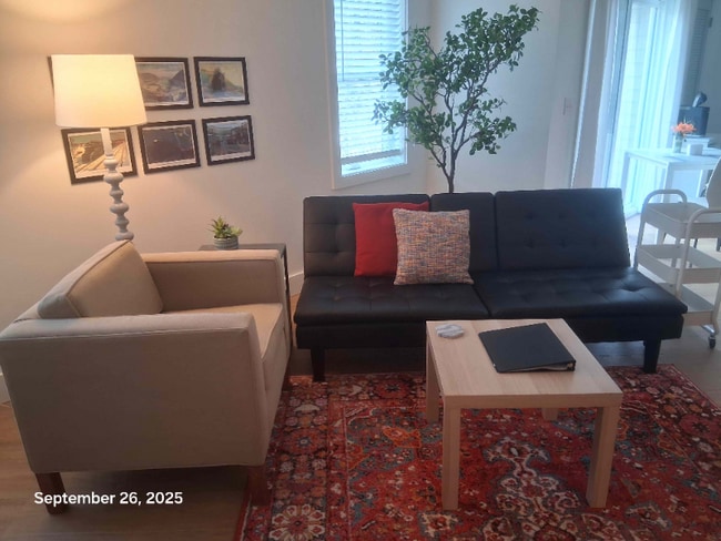 517 18th St Unit 102