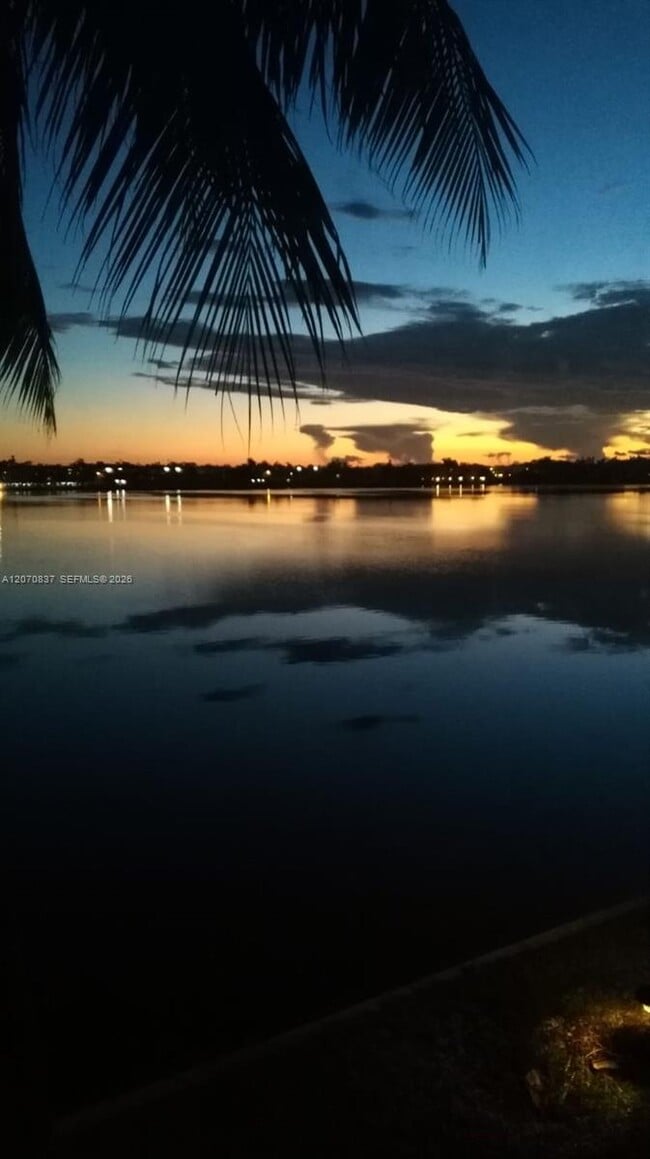 Photo - 1175 NE Miami Gardens Dr Unidad 208