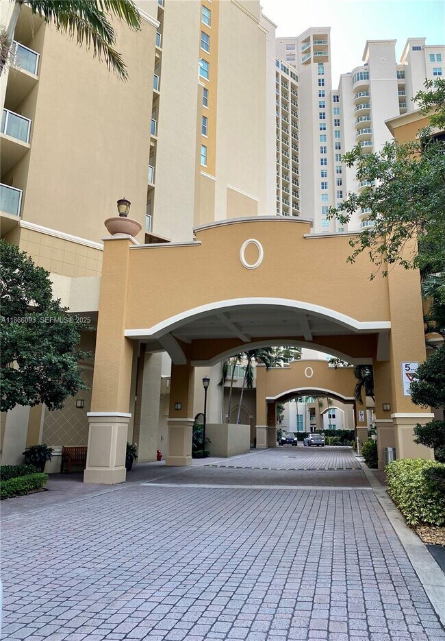 Photo - 3330 NE 190th St Unit 1416