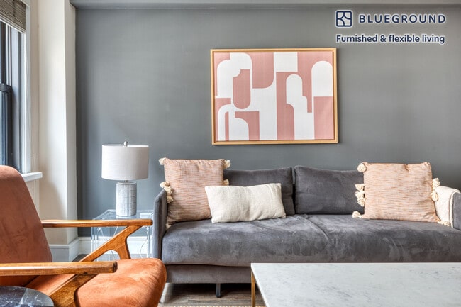 Photo - 225 E 63rd St Unidad FL3-ID338