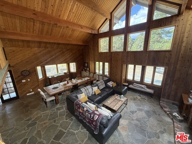 Photo - 1196 Willow Ln
