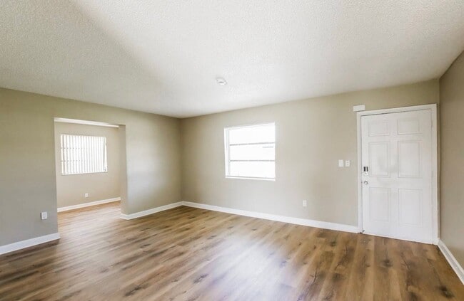 Photo - 3011 SW 97th Ct