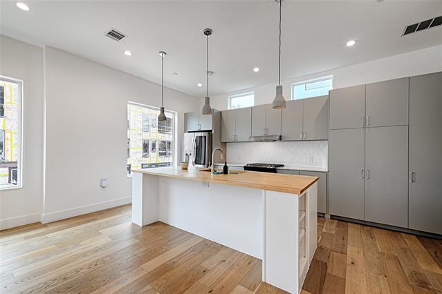 Photo - 236 Melba St