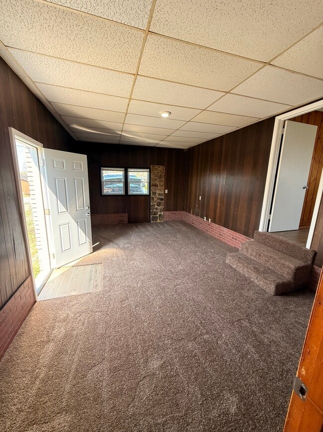 Photo - 3306 Stockdale Ln