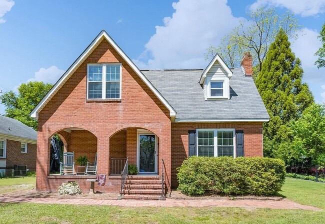 Building Photo - Exclusively Offered By Muse Realty LLC