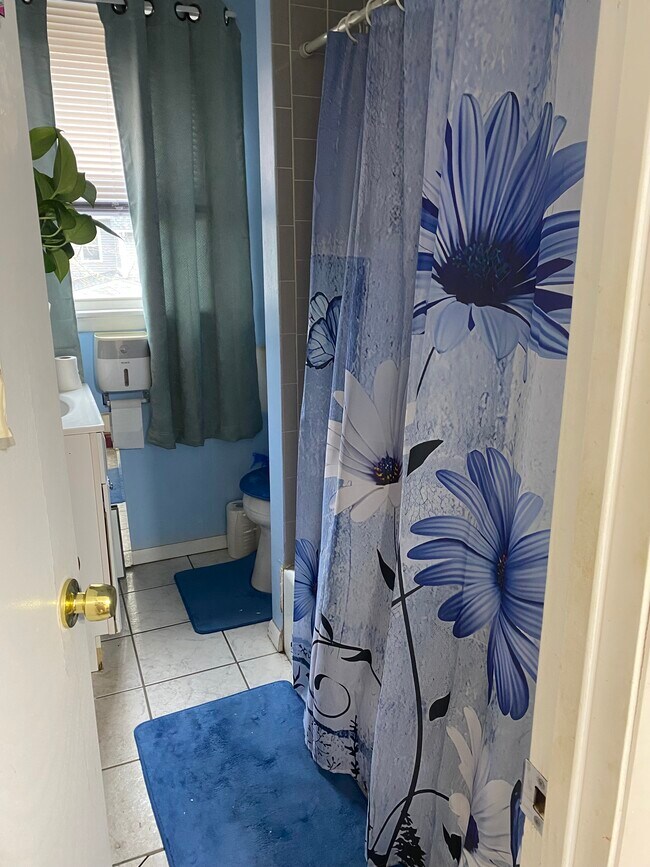 Photo - 24 Linden Pl
