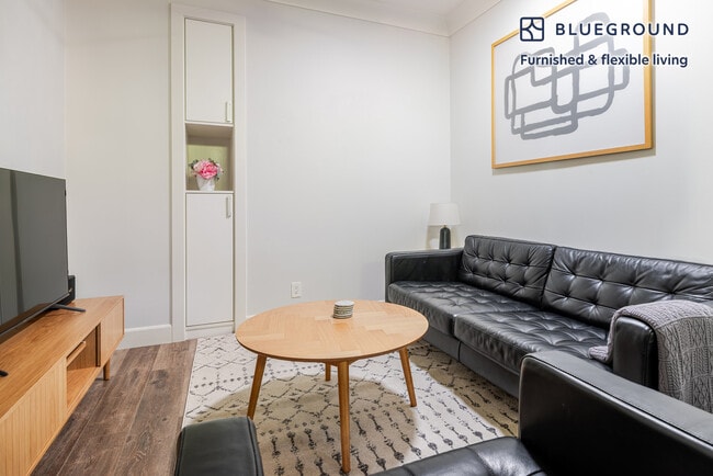 Photo - 715 Everett Ave Unidad FL1-ID1763