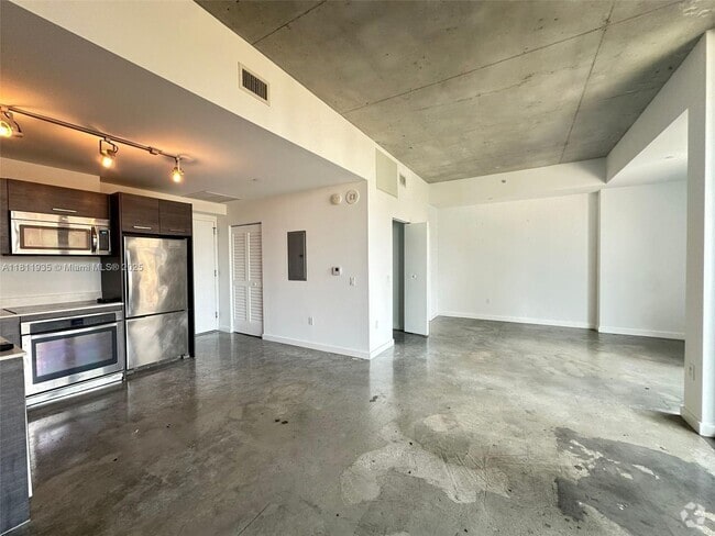 Building Photo - 151 SE 1st St Unit 1505 Rental