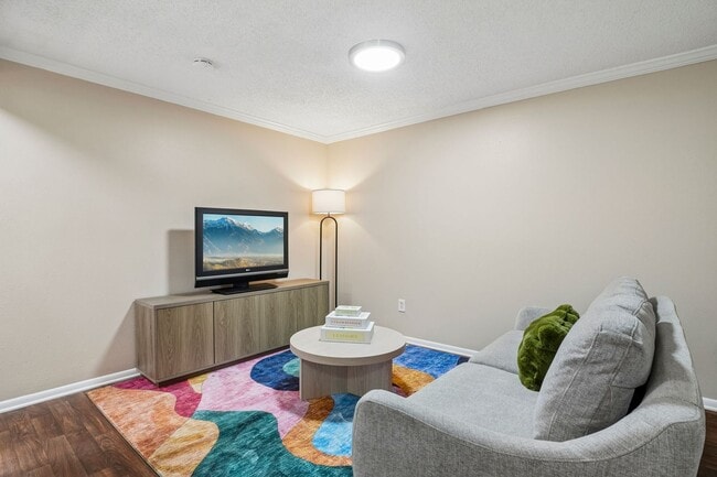 Photo - Lorinda Apartments