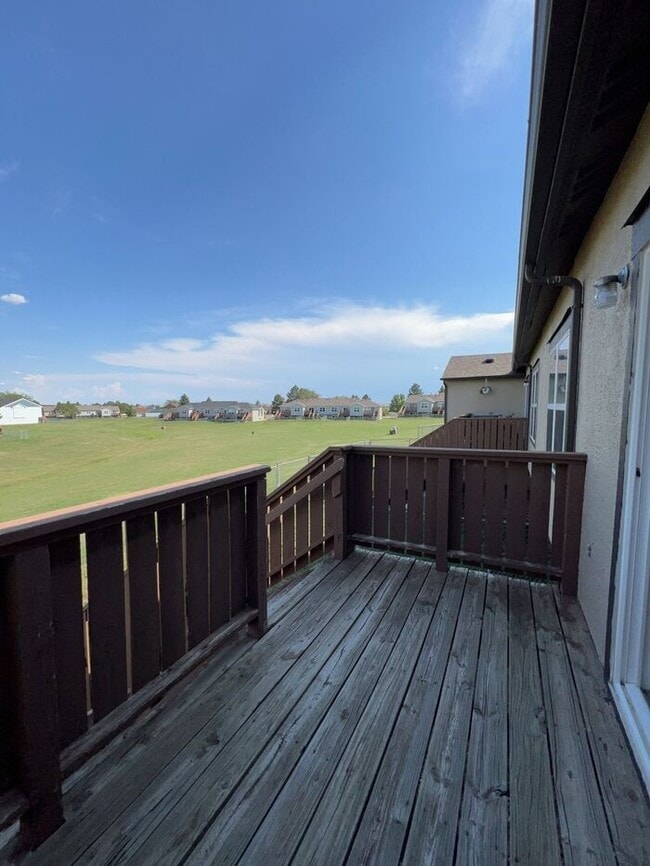 1373 Dakota Dr