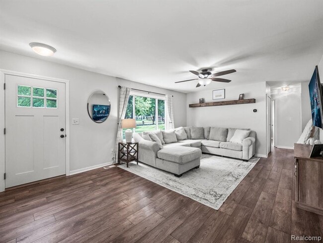 Photo - 3500 Fieldview Ave